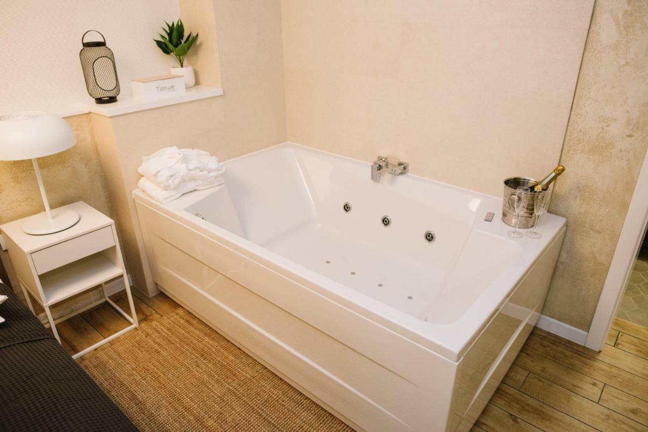 סובוטיקה Apartman Donner Centar III מראה חיצוני תמונה